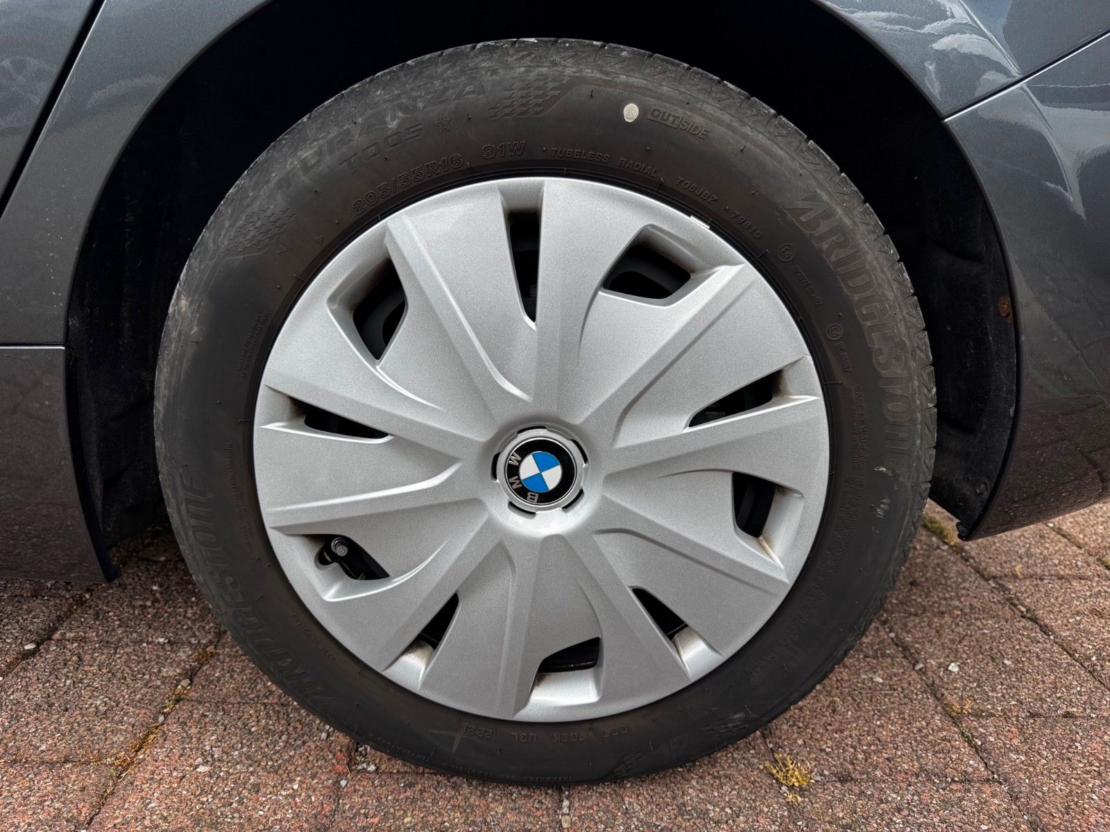 Fahrzeugabbildung BMW 116 Baureihe 1 Lim. 116 i Sitzheizung USB