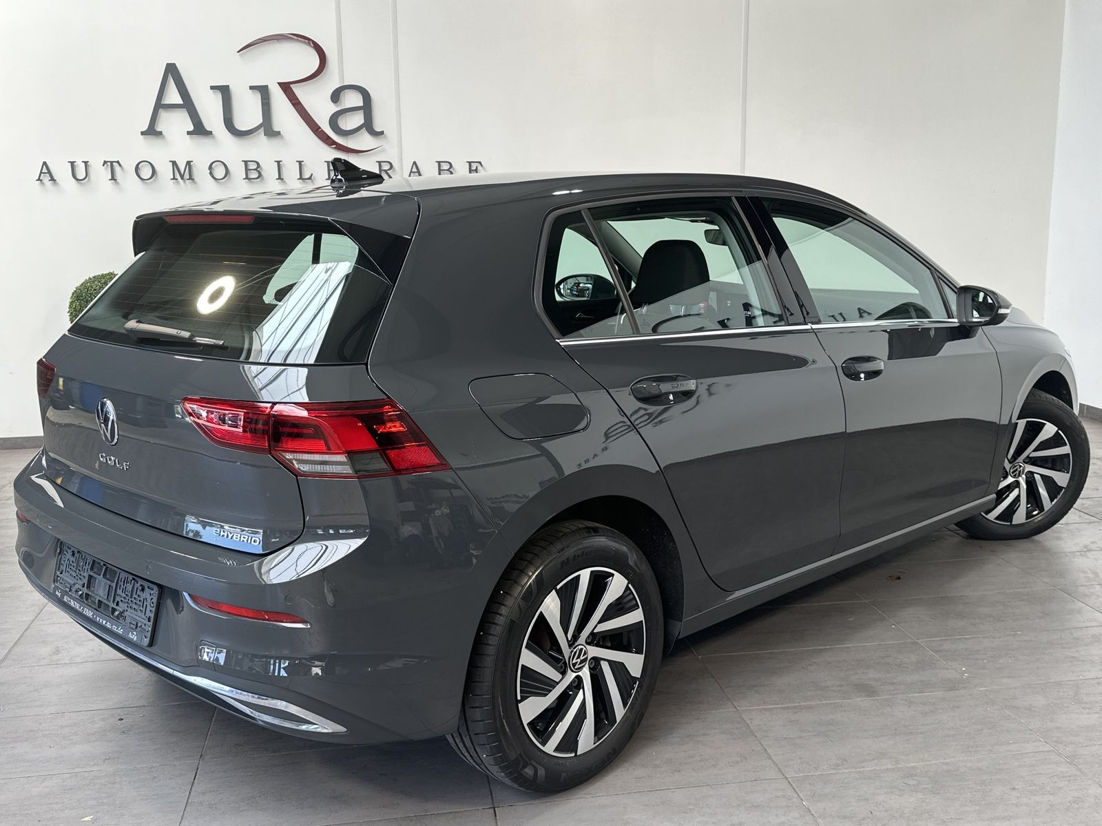 Fahrzeugabbildung Volkswagen Golf Style eHybrid DSG NAV+ACC+LED+SHZ+VCOCK+1HD