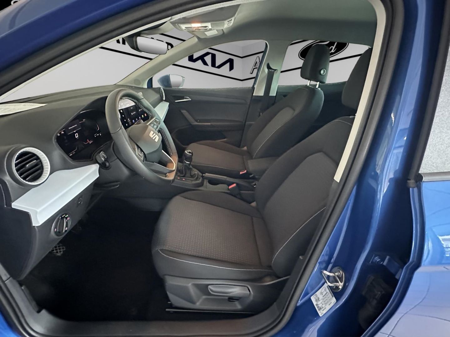 Fahrzeugabbildung SEAT Ibiza Navi Digitales Cockpit LED Apple CarPlay A