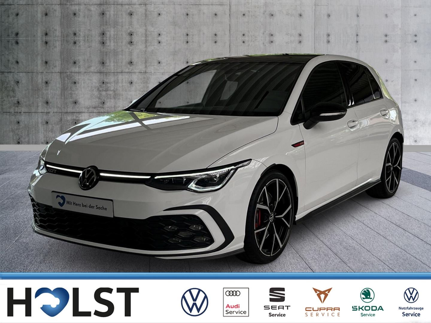 Volkswagen Golf GTI VIII 2.0TSI DSG MatrixLED PANO RüFaKa A
