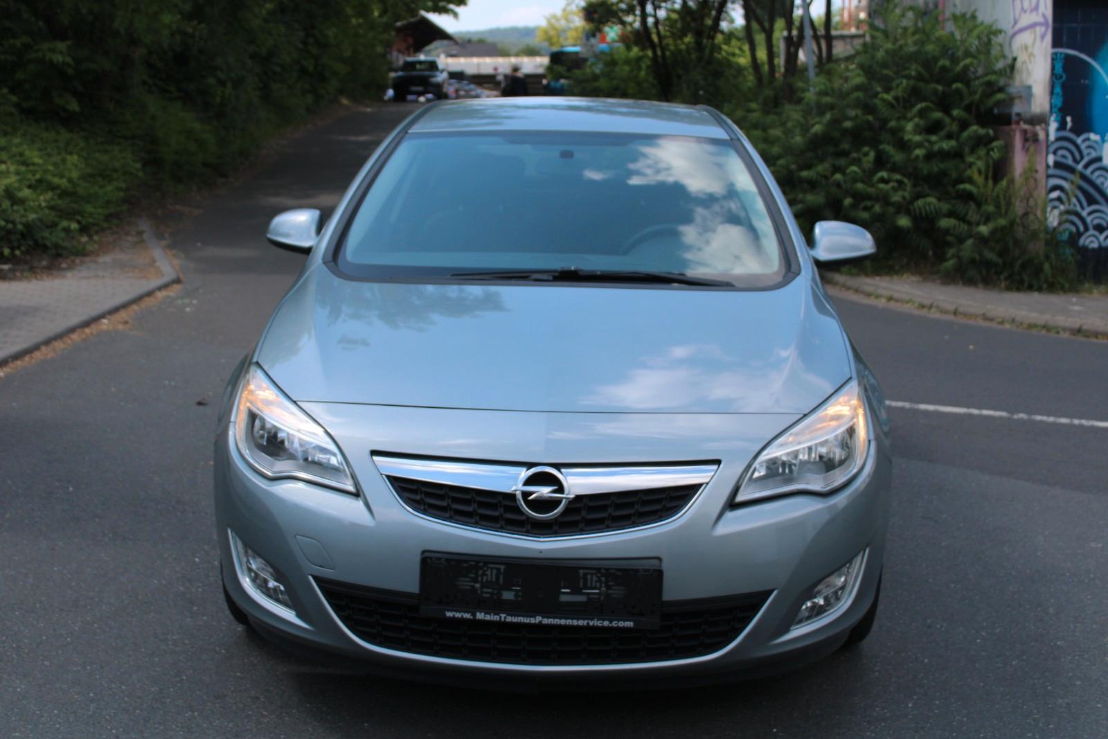 Opel Astra J Lim. 5-trg. Edition Klima Allwetterreife