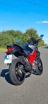 Suzuki Gladius, SFV650A, Reifen NEU,  letzter Monat - SUZUKI 650 R