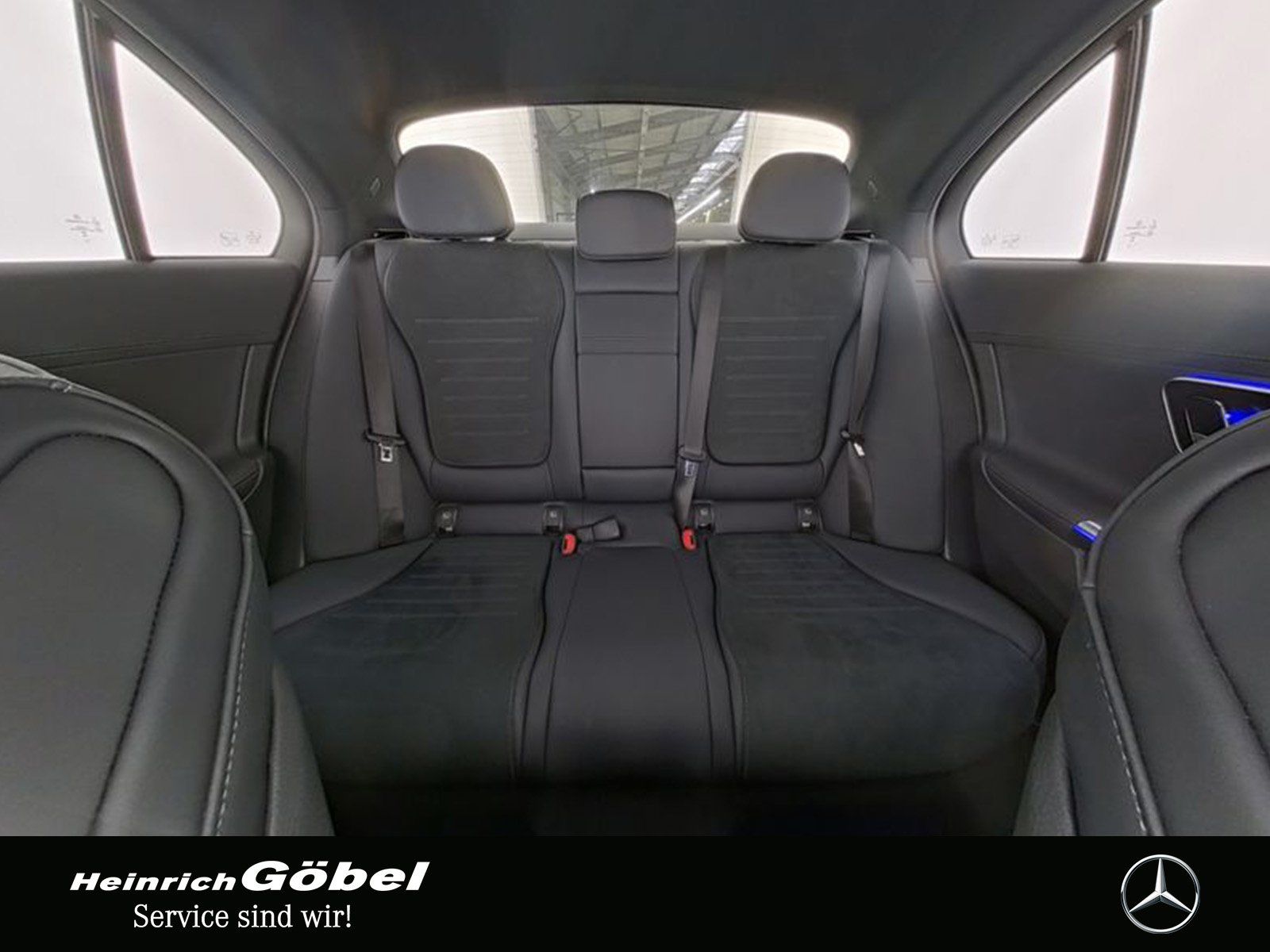 Fahrzeugabbildung Mercedes-Benz C 300 d AMG+BURMESTER+NIGHT+MEMORY+360°+CARPLAY