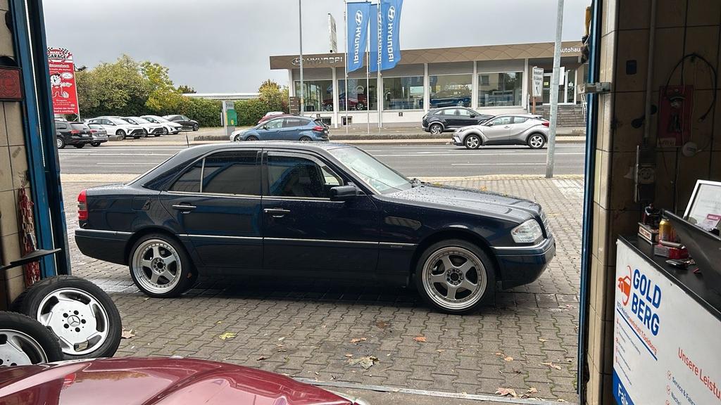 Mercedes-Benz C 280