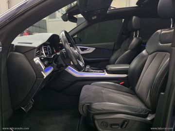 Audi Q8 - 7