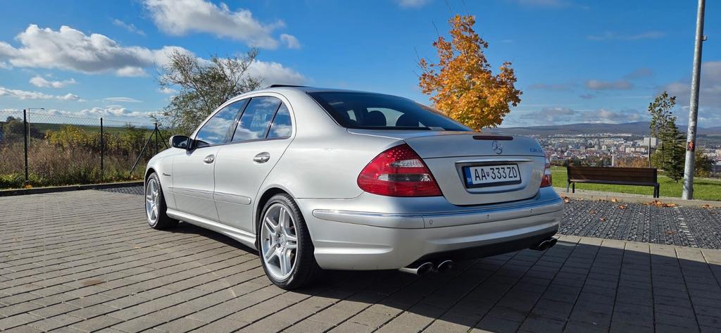 Mercedes-Benz E 55 AMG