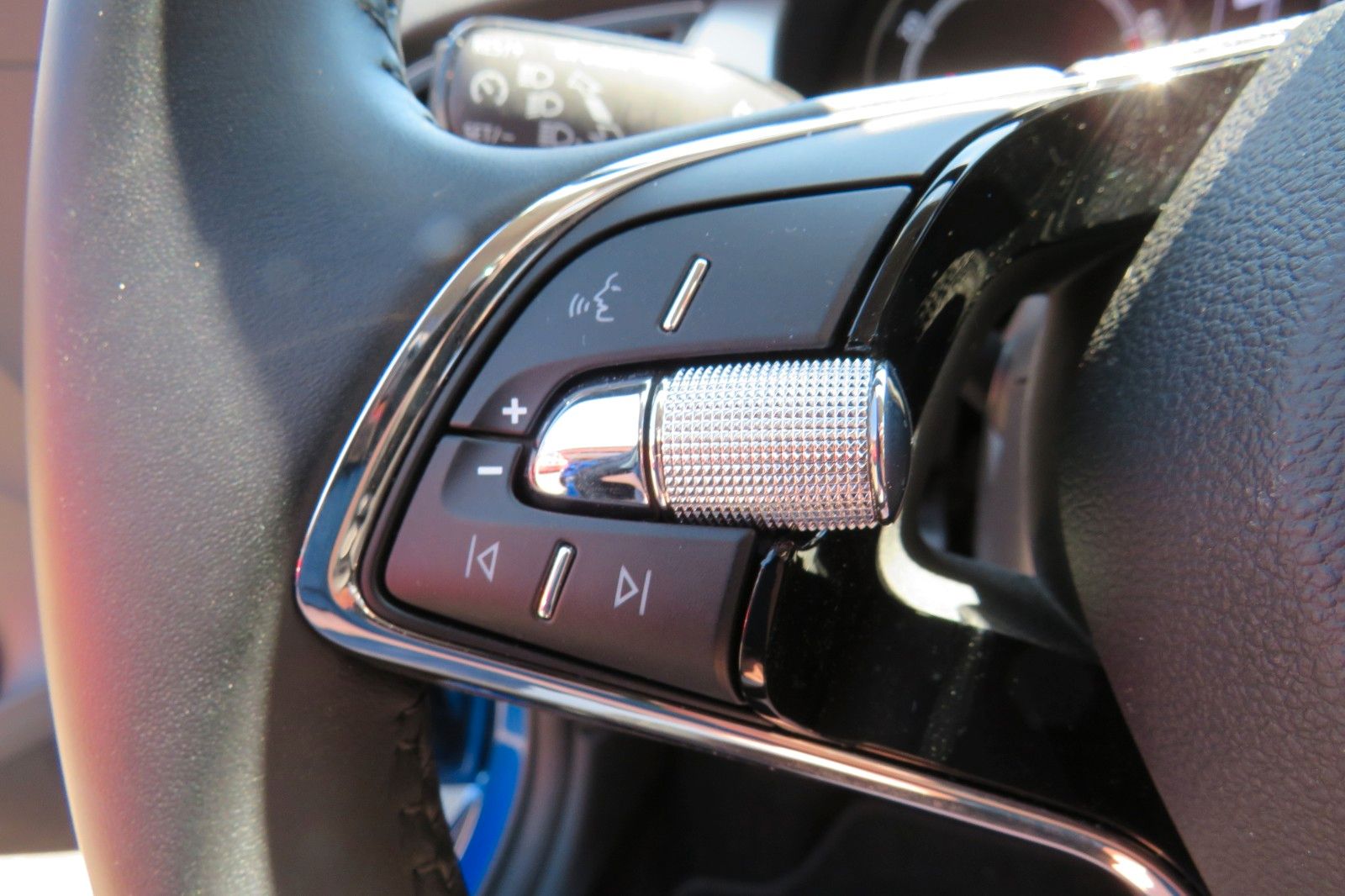 Fahrzeugabbildung SKODA Fabia Combi Ambition GRA SMART-LINK SITZH. PDC 1