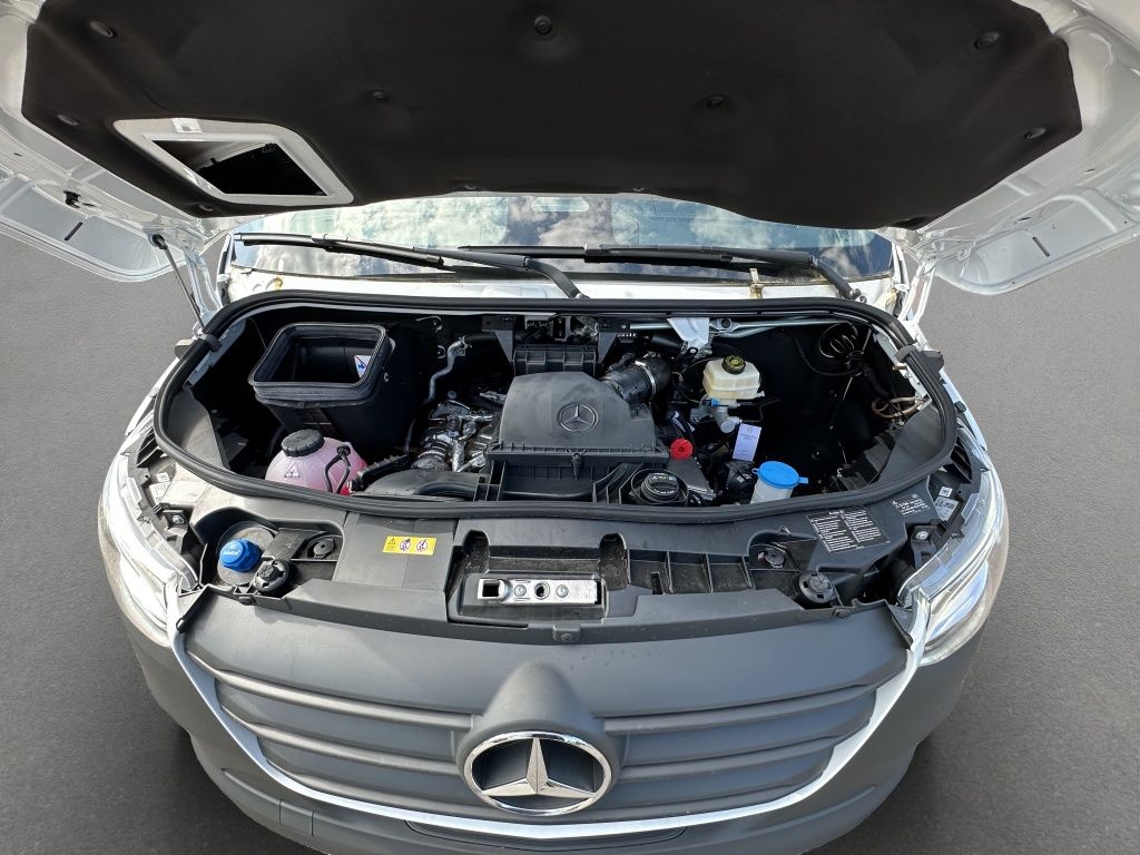 Fahrzeugabbildung Mercedes-Benz Sprinter 319 CDI Kasten SELECT Hochdach Lang AHK