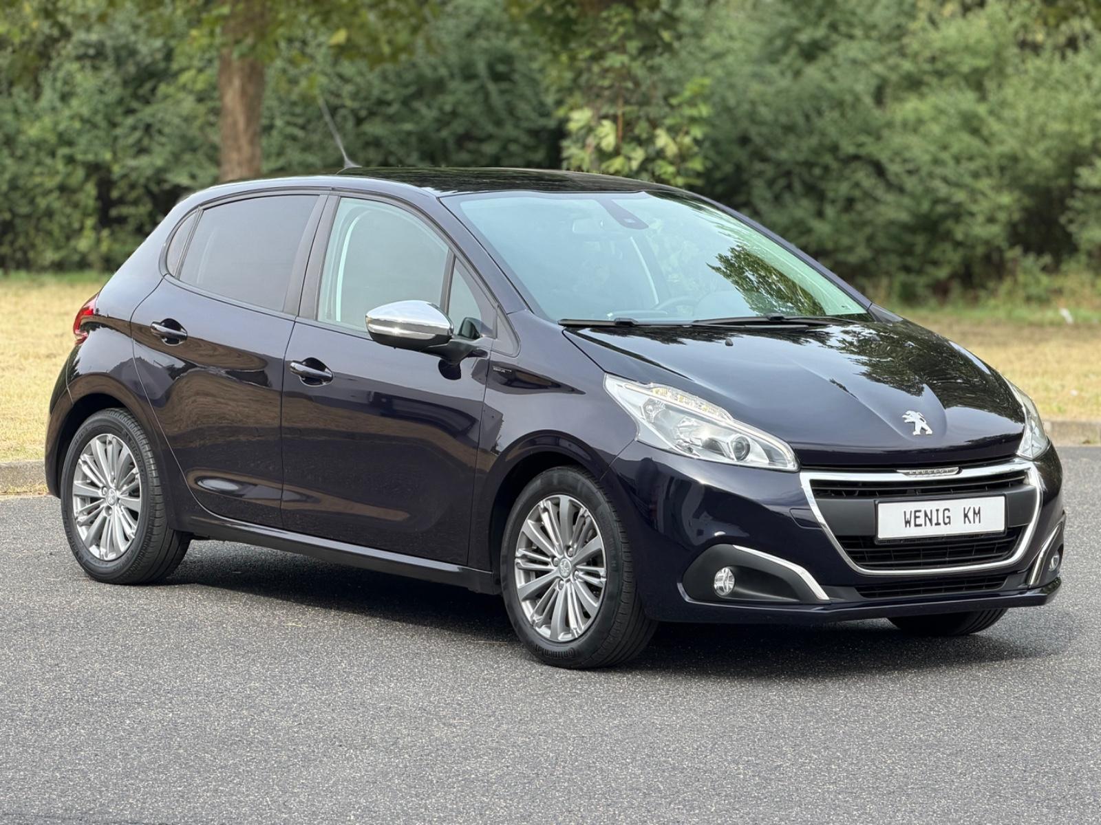 Peugeot 208 PureTech 82 Signature KLIMA ALU KAMERA PDC