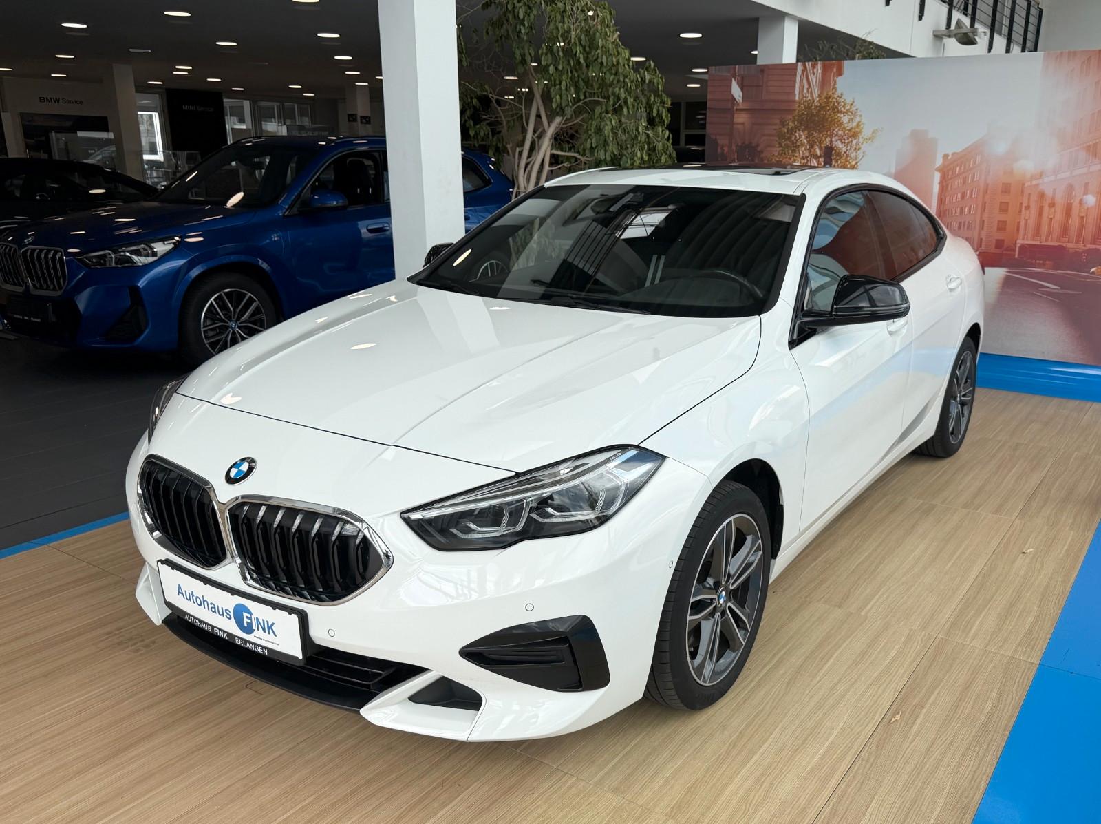 BMW 216d GC Sport Line LC. Prof. Kamera Pano LED