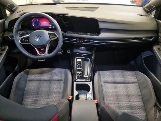 Fahrzeugabbildung Volkswagen Golf VIII GTI 2,0 TSI DSG HARMAN&KARDON PANO HUD
