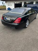 Mercedes-Benz S 63 AMG L AMG - Mercedes-Benz S 63 AMG mit Benzin-Antrieb: Automatik