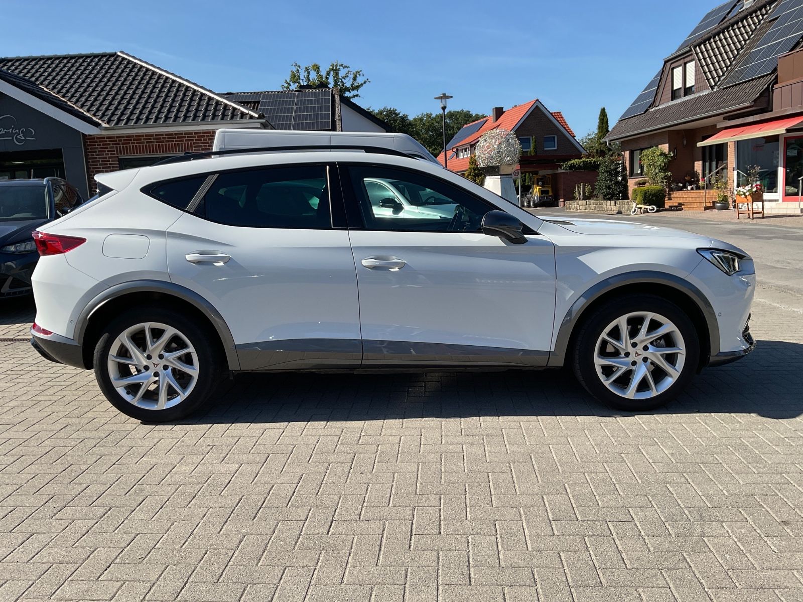Fahrzeugabbildung CUPRA Formentor 1.4 eHYBRID,Panorama,Navi,Kamera,Matri