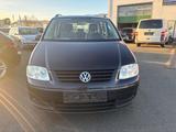 Volkswagen Touran 1.6 Trendline Klimaaut Tempomat SHZ - gebrauchte VW Touran aus dem Jahr 2004