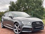 Audi A3 Sportback 40 Tfsi* S line*quattro*Matrix*AHK* - mit Benzin-Antrieb: Grau, Scheckheftgepflegt, Limousine