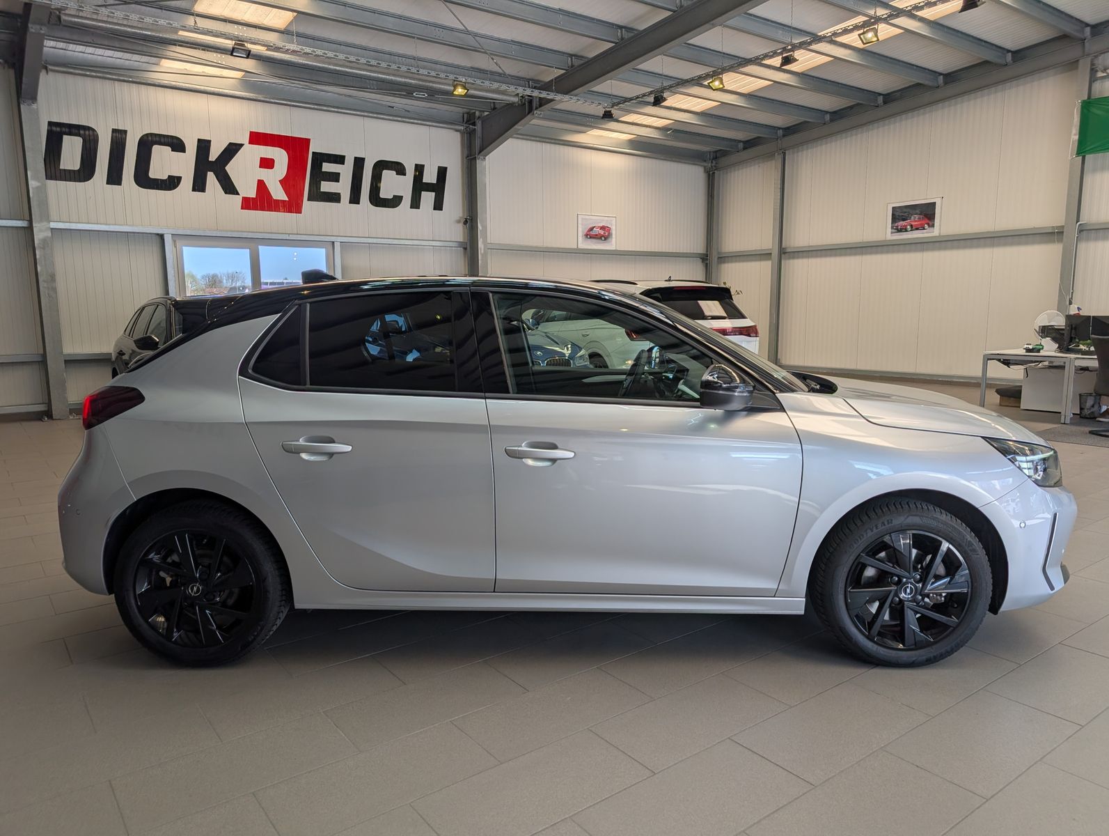 Fahrzeugabbildung Opel Corsa GS 1.2 Turbo LED Navi ACC Kamera Carplay