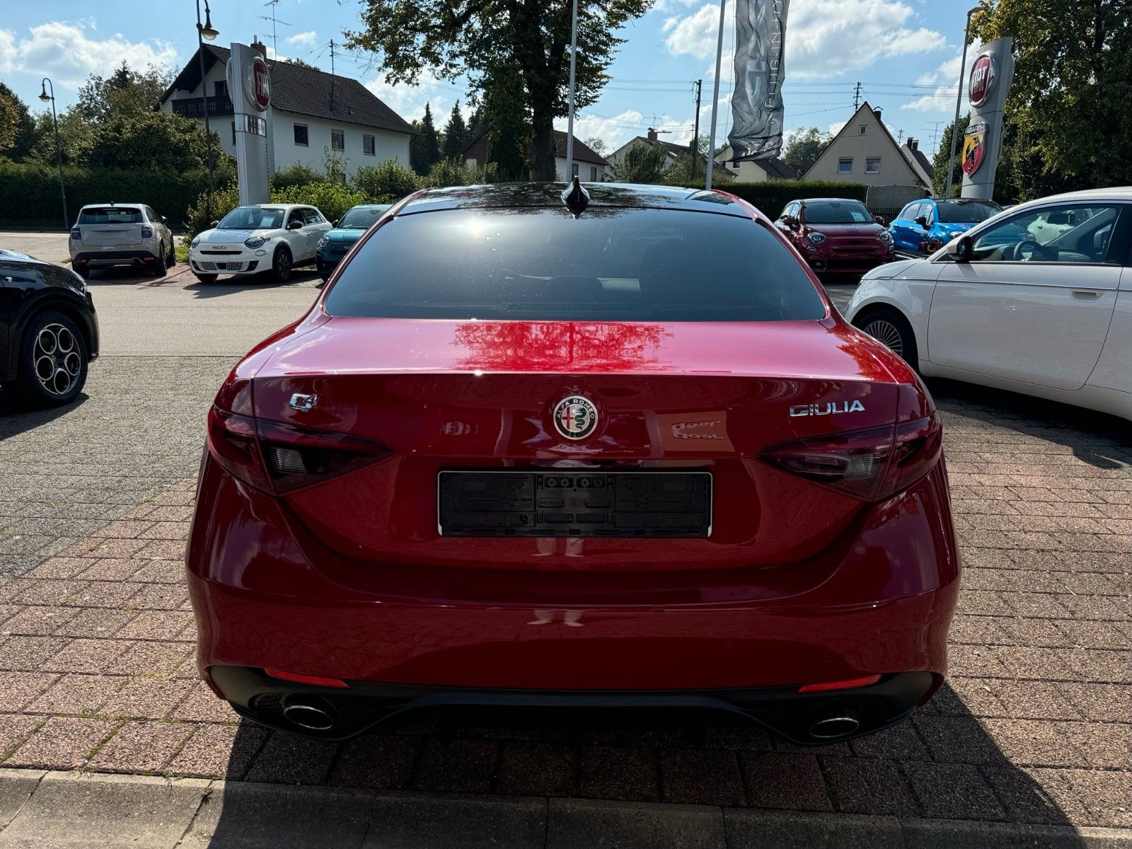 Fahrzeugabbildung Alfa Romeo Giulia Veloce 2.0 AWD 280PS PANORAMA MEMORY KAME