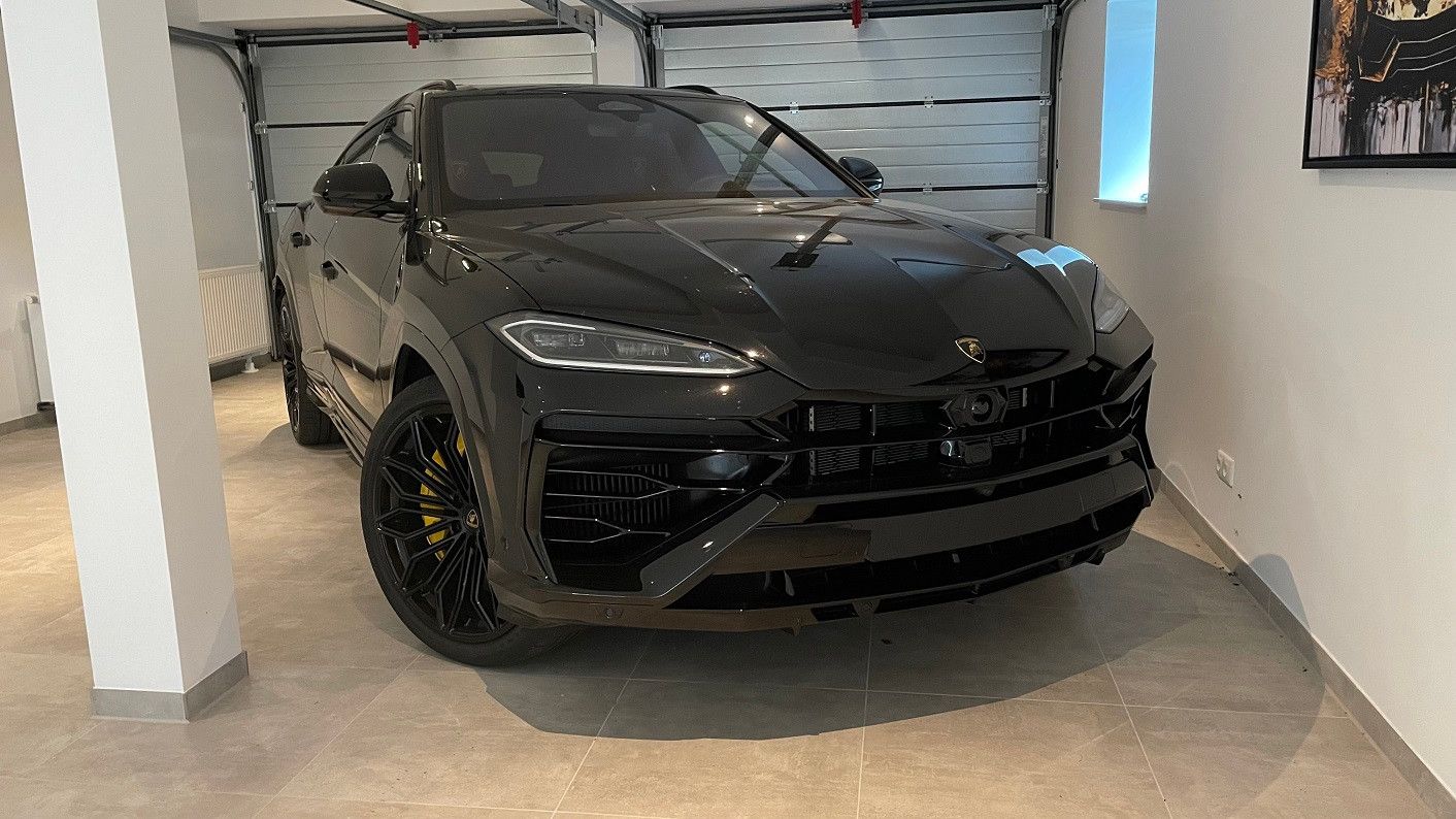 Lamborghini Urus SE+MASSAGE+B&O+23"+PANO+ANIMA+STYLE-PACKAGE