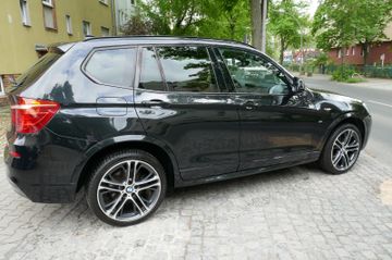 Fahrzeugabbildung BMW X3 xDrive 35 d, M-Paket, Navi, Panorama, LED
