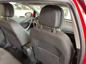 MYAUTOCENTER – Gebraucht- und Jahreswagen mit Werkstattservice in Pfaffenhofen Opel Astra J Lim. 5-trg. Cosmo *Klima*PDC*Tempomat*