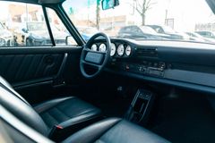 PORSCHE 911 G-Modell/ DE/ SITZHZG./ SCHIEBEDACH/ 16" PORSCHE 911 G-Modell/ DE/ SITZHZG./ SCHIEBEDACH/ 16"