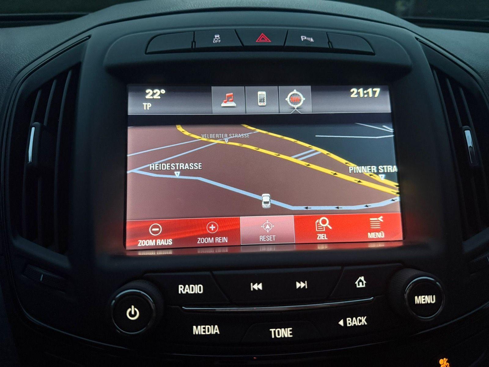 Opel Insignia 2014 — photo 14