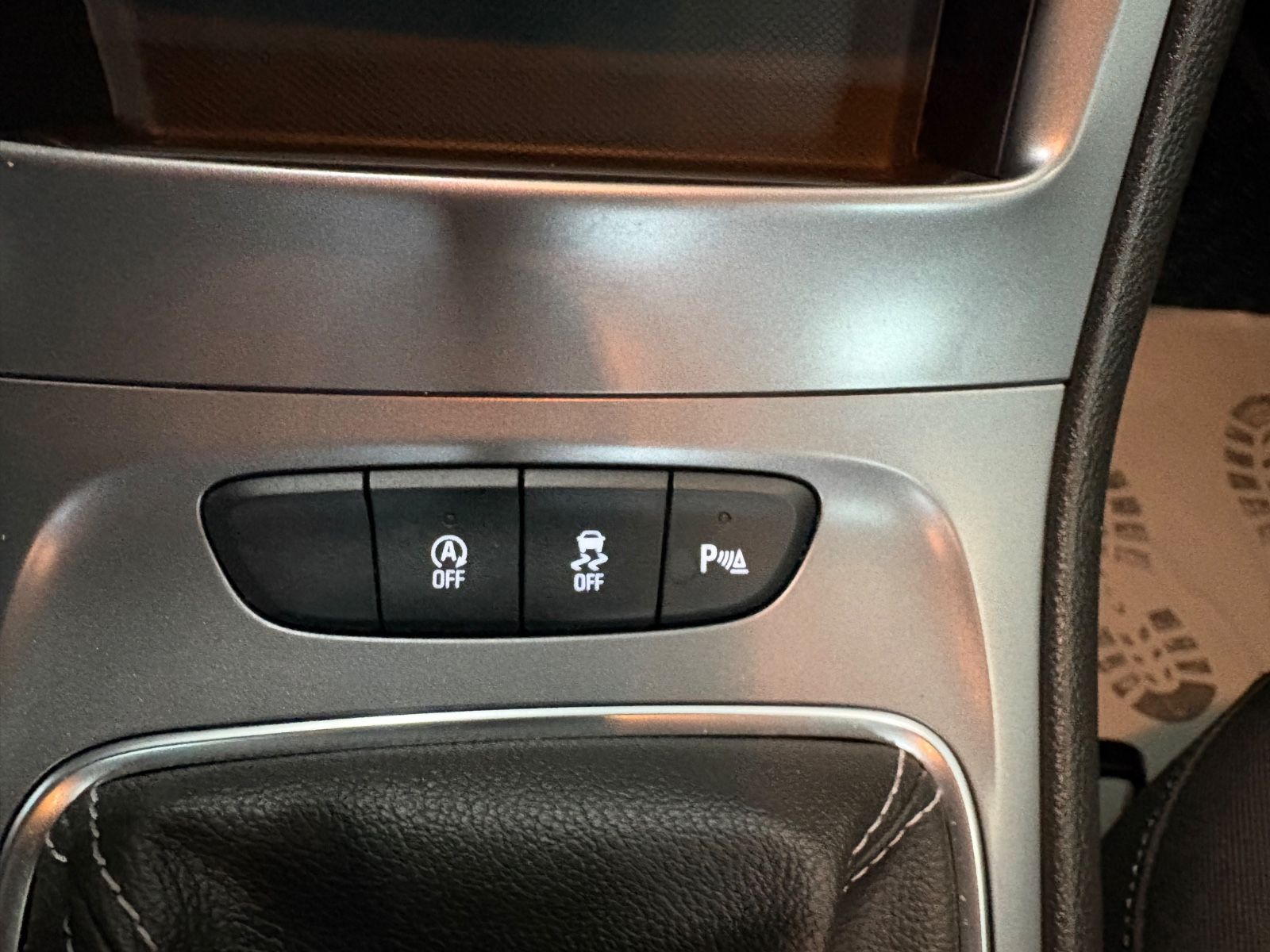 Fahrzeugabbildung Opel Astra K Lim. Active Sport *LED* SCHWARZ / WEIß*