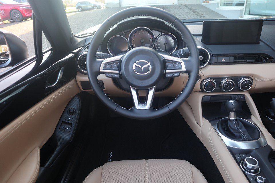 Fahrzeugabbildung Mazda MX-5 Kazari G-184 LEDER NAVI RFK MATRIX BOSE SHZ