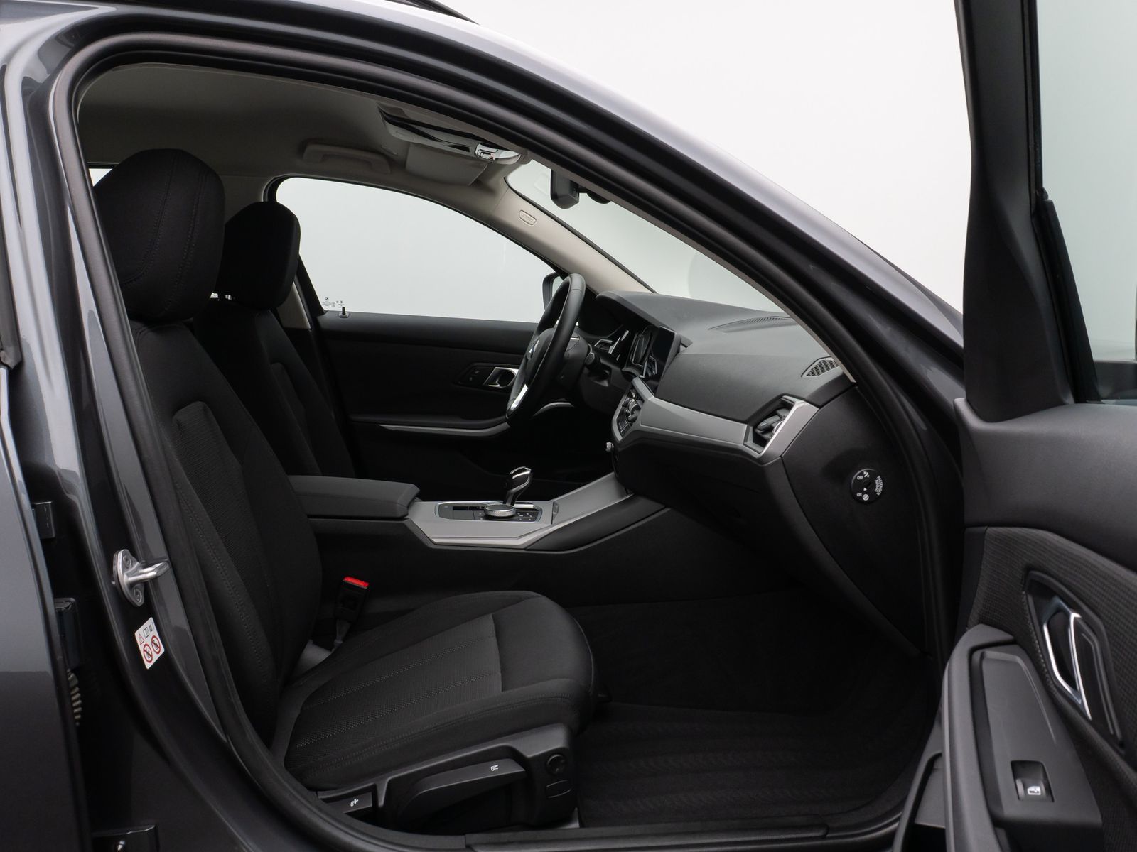 Fahrzeugabbildung BMW 320d  DAB CockPit+ Lordos PDC Geschwindigkeitsre