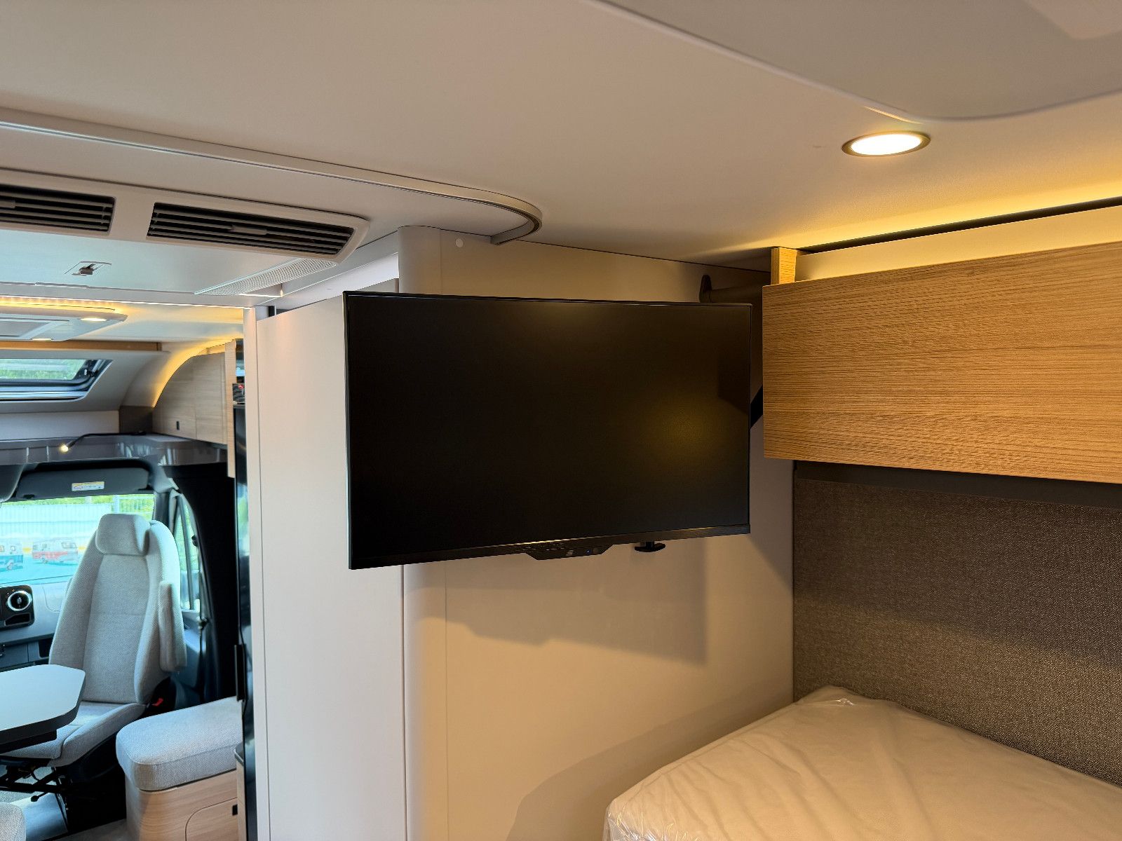 Fahrzeugabbildung HYMER / ERIBA / HYMERCAR B-Klasse MC-T 680 - 12.506€ Sparen!!!