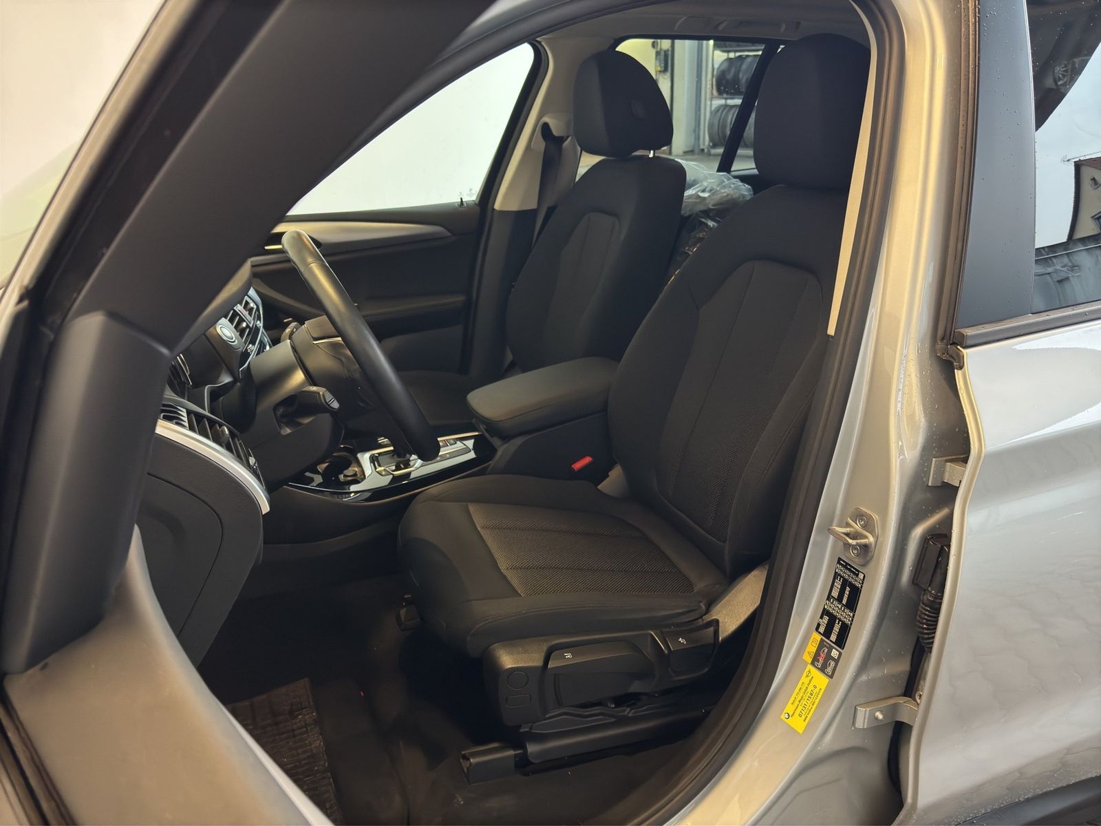 BMW X3 xDrive30e Advantage Navi.LED.DriveAss.ParkAss foto 8