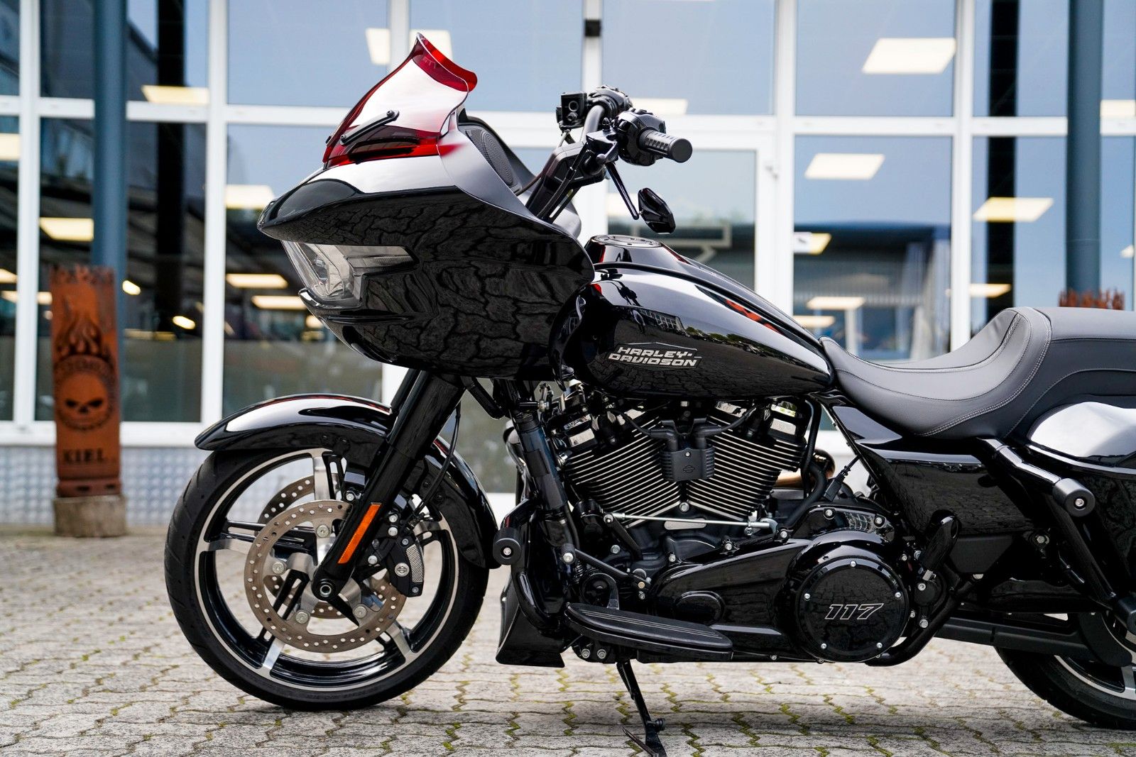 Fahrzeugabbildung Harley-Davidson Road Glide FLTRX 117 Cui - Zard Rick´s Lenker -