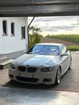 BMW E93 335i - BMW 335 aus 2007: Cabrio