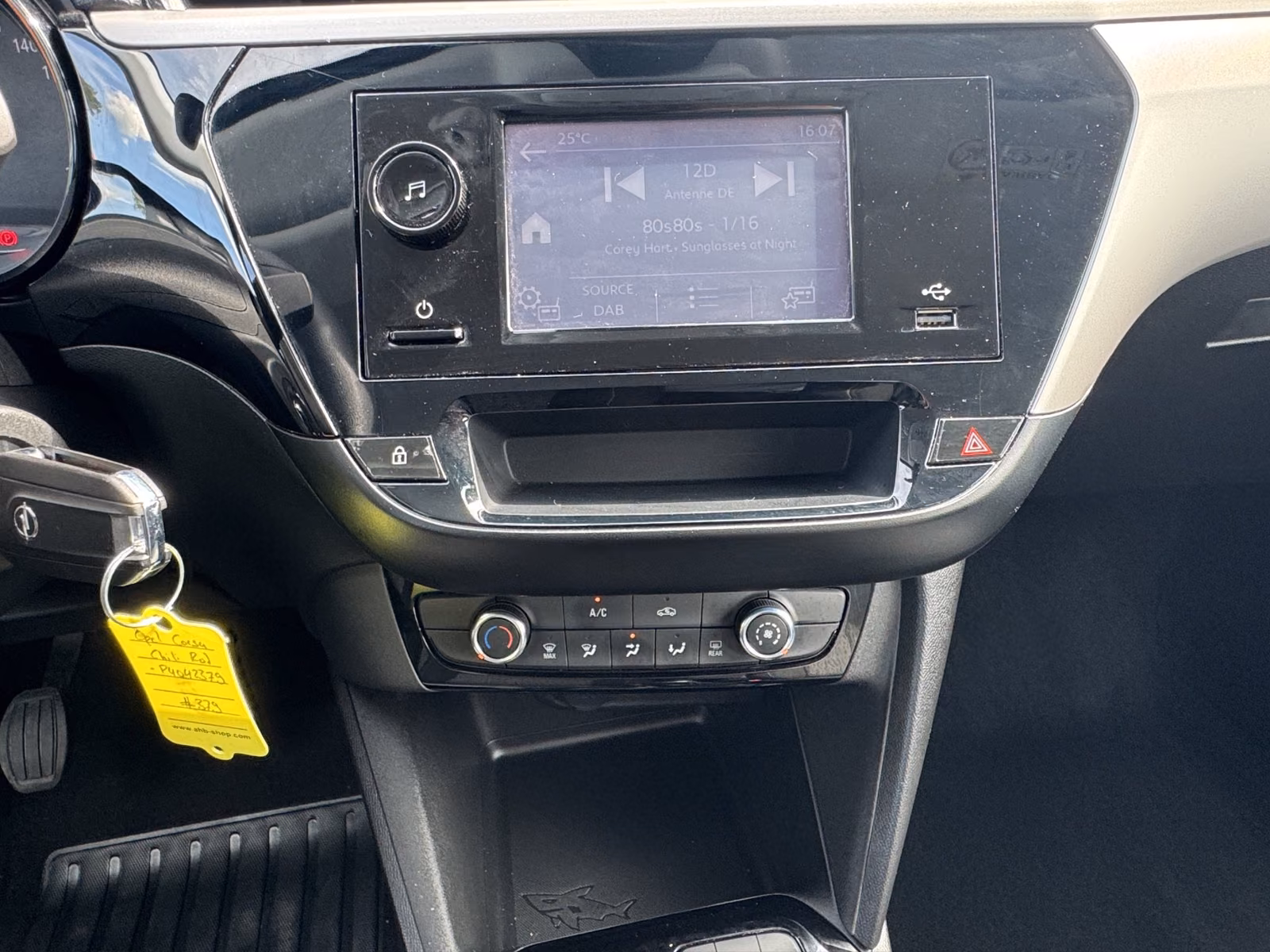 Opel Corsa F 1.2 Edition SpurH DAB KLIMA Bluetooth