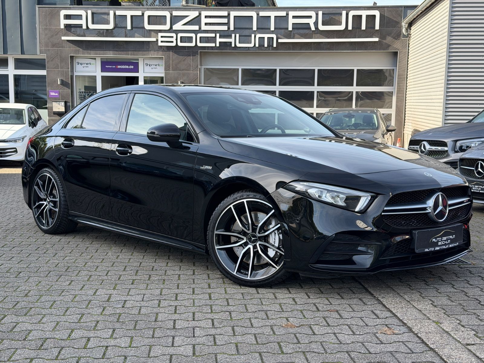 Mercedes-Benz A 35 AMG A Limousine 4Matic Night-Paket LED