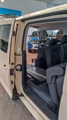 Caddy Taxi Maxi Rollstuhlumbau 2,0 l TDI 90 kW D