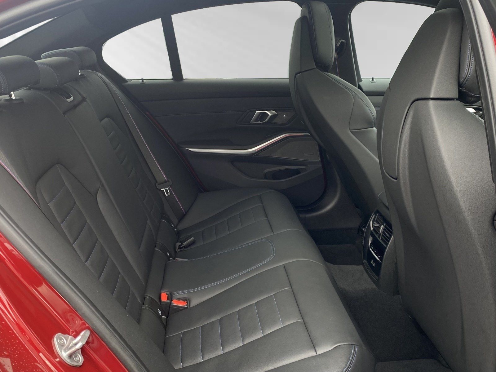 BMW 330 - Bild 13
