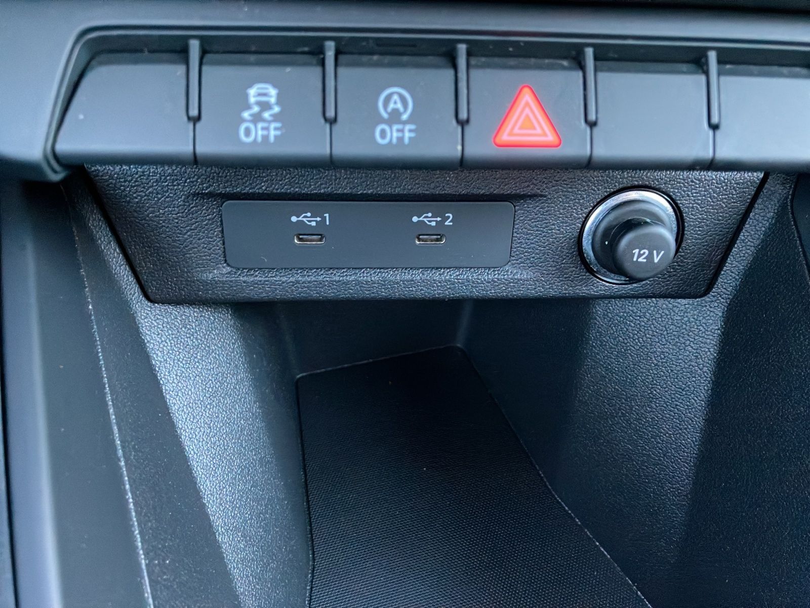 Fahrzeugabbildung Audi A1 Sportback 30 TFSI advanced S-tronic Climatron