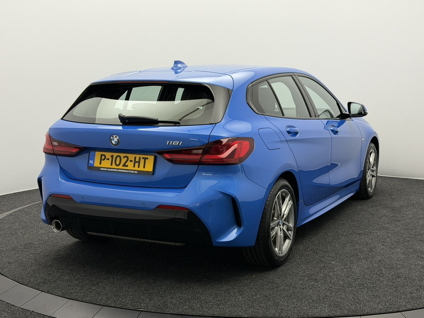 BMW 118 1-serie 118i Business Edition M-Sport | Full imagem 3