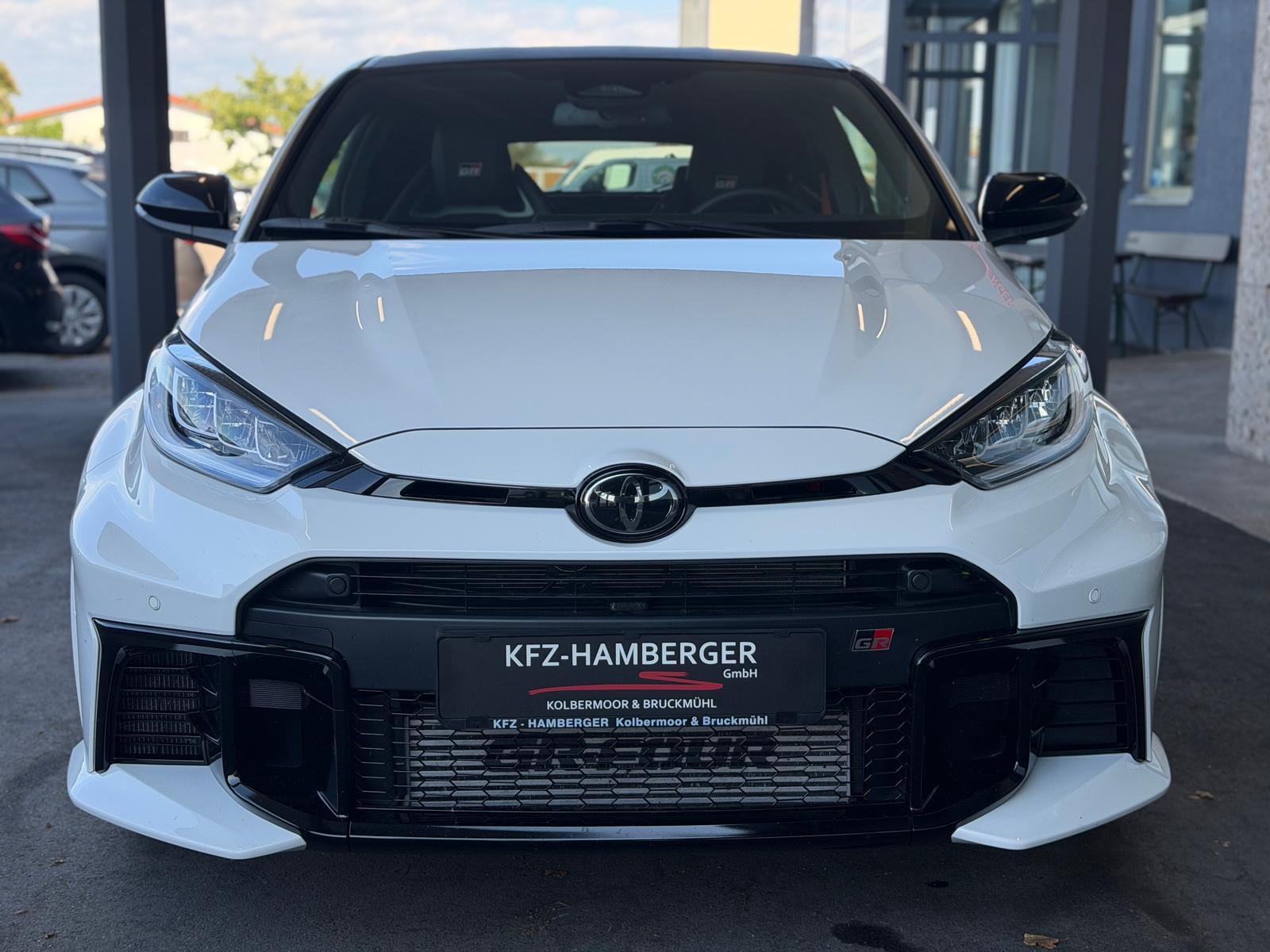 Toyota GR YARIS AWD 1.HD CARBON-DACH LED RFK