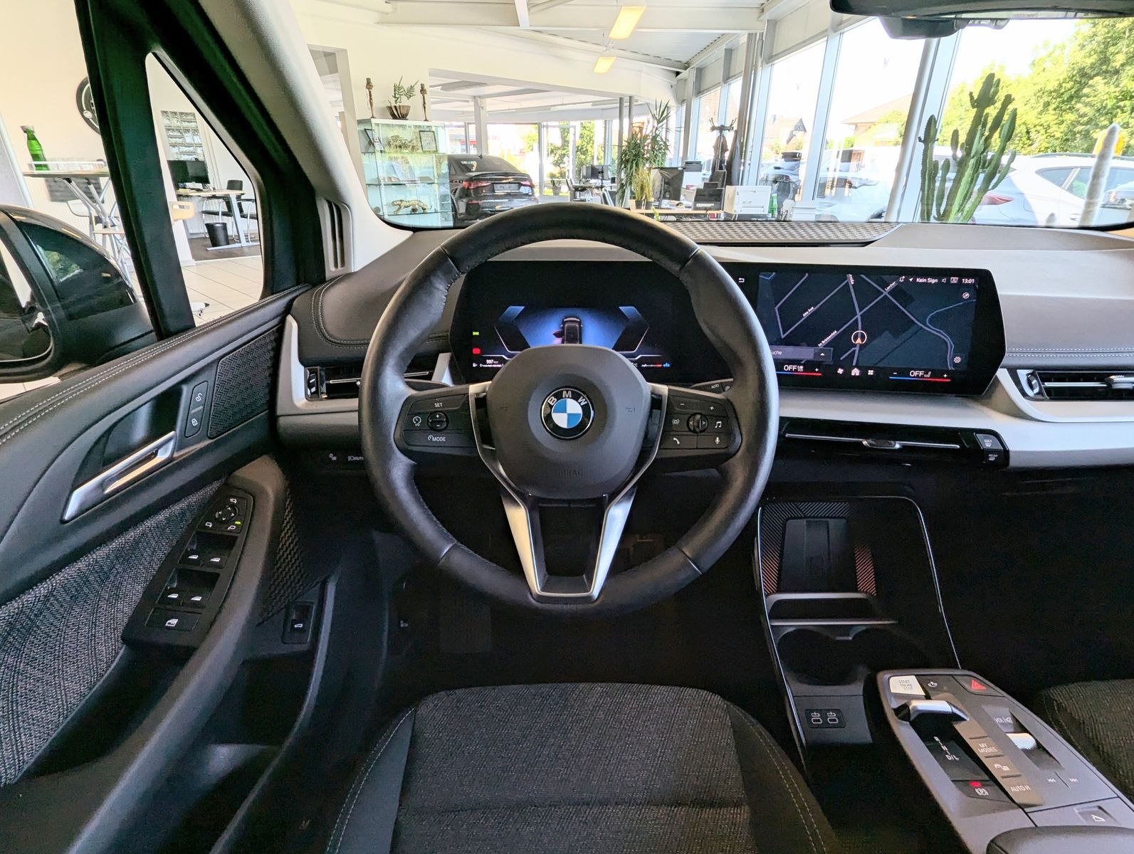 BMW 218 Active Tourer Aut AHK Pano Cam Premium-Paket - Image 20