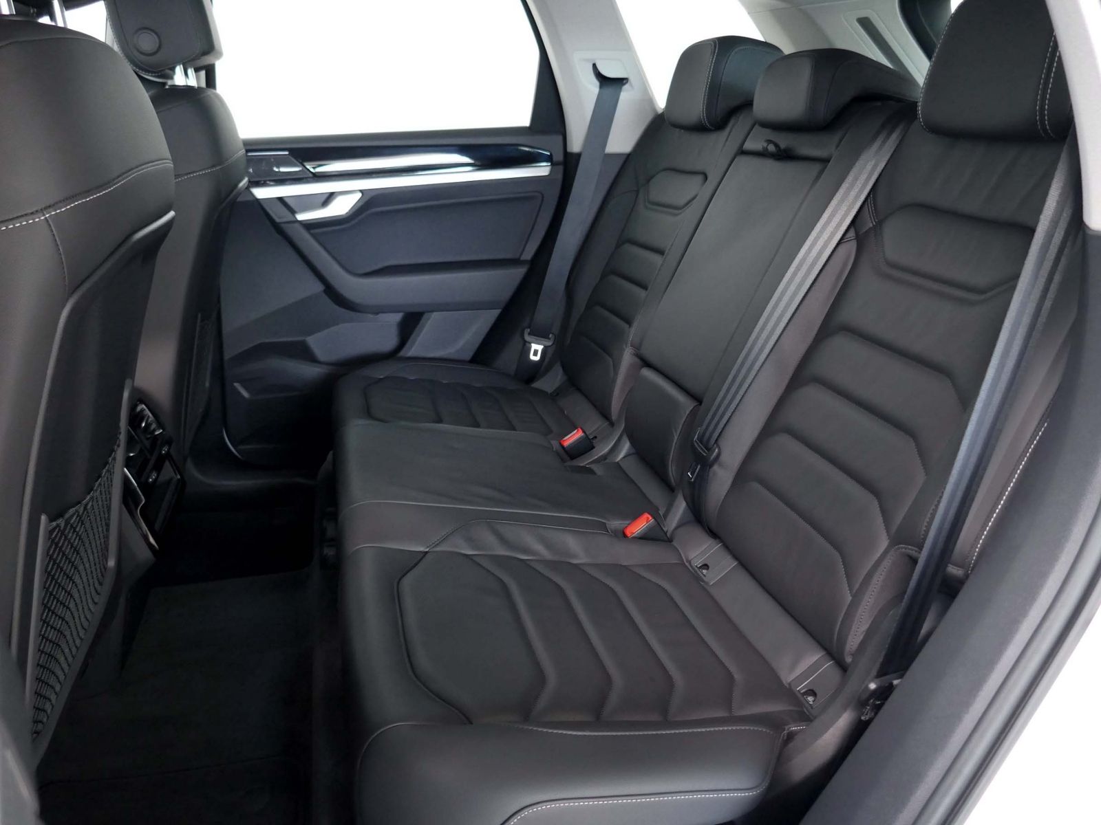 Fahrzeugabbildung Volkswagen Touareg 3.0 TDI V6 4MOTION | LED RFK ACC Navi