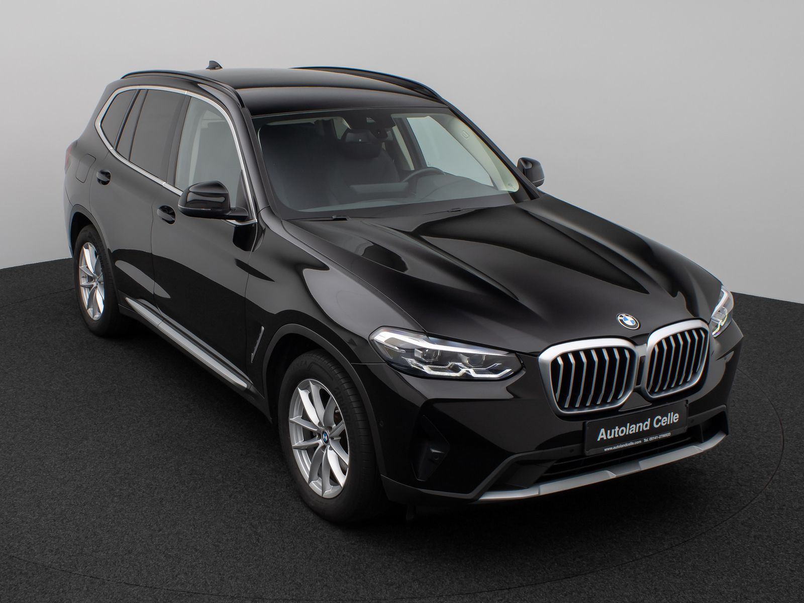 Fahrzeugabbildung BMW X3 xD20d KameraDAB HiFi Leder Alarm Sport 18Zoll