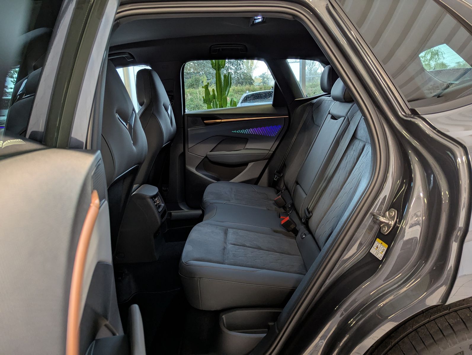 CUPRA Terramar 1.5 eTSI Sennheiser Edge-Paket HUD 19" - Image 13