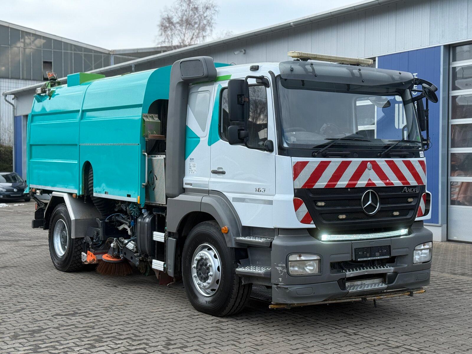 Mercedes-Benz Axor 1833 Kehrmaschine VAL´air HD 200 Bar - 9 m³