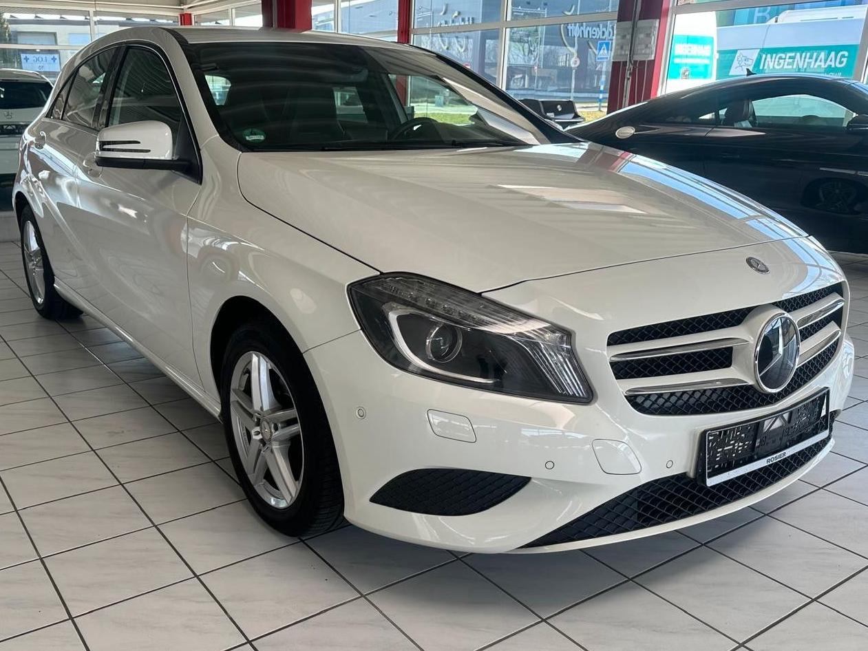 Mercedes-Benz A 180 A A 180 BlueEfficiency SHZ NAVI PDC