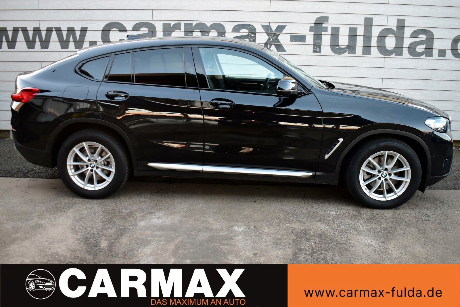 Fahrzeugabbildung BMW X4 xDrive 20dA Leder,Navi,LED,Panorama,SH,PDC