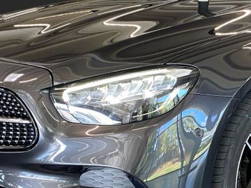 Mercedes E 300 - 5