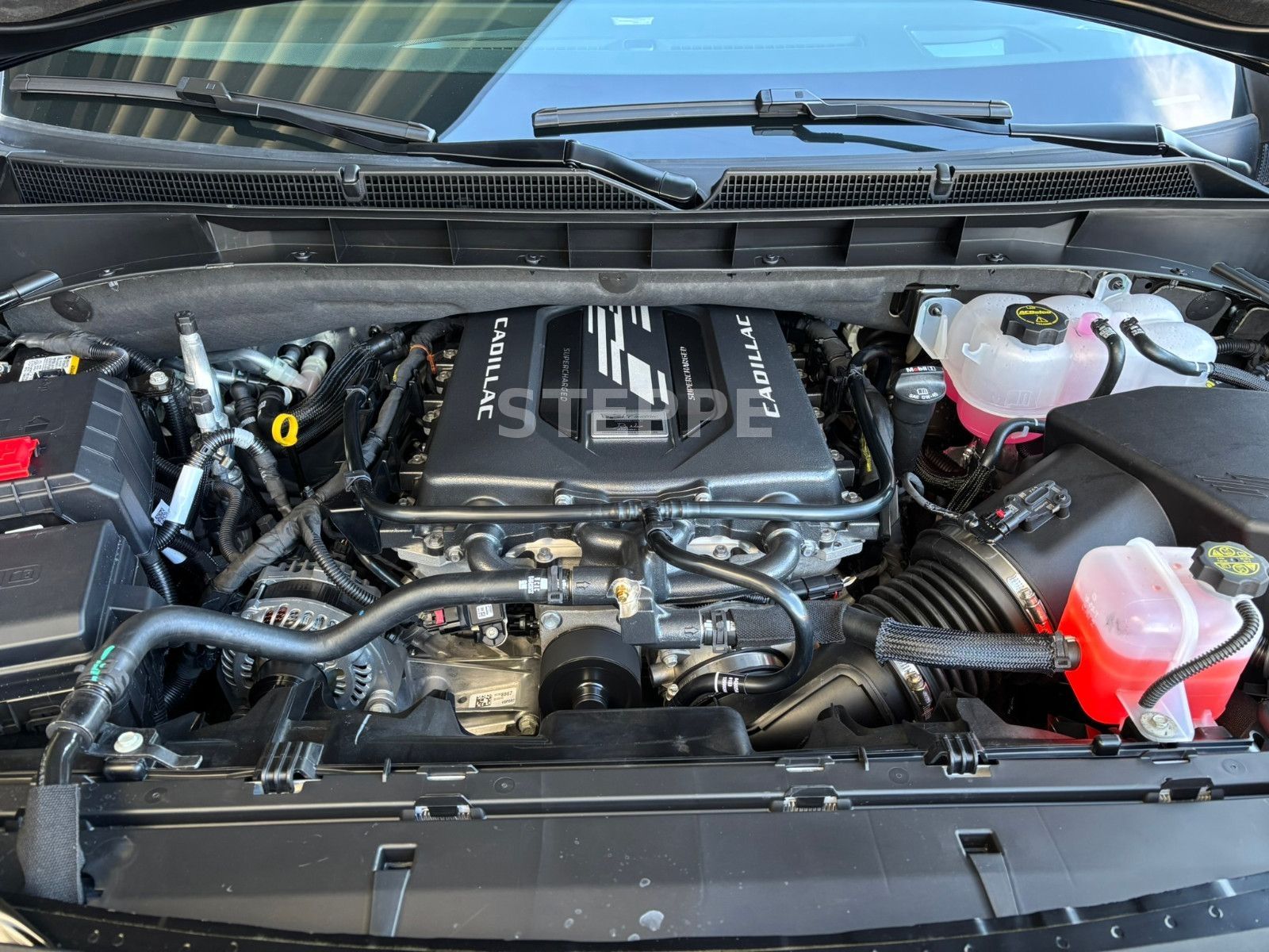 Cadillac Escalade MY26 V-Series 6.2 V8 Supercharged AWD