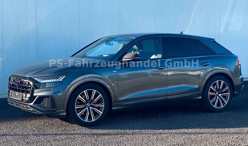 Image of Audi Q8